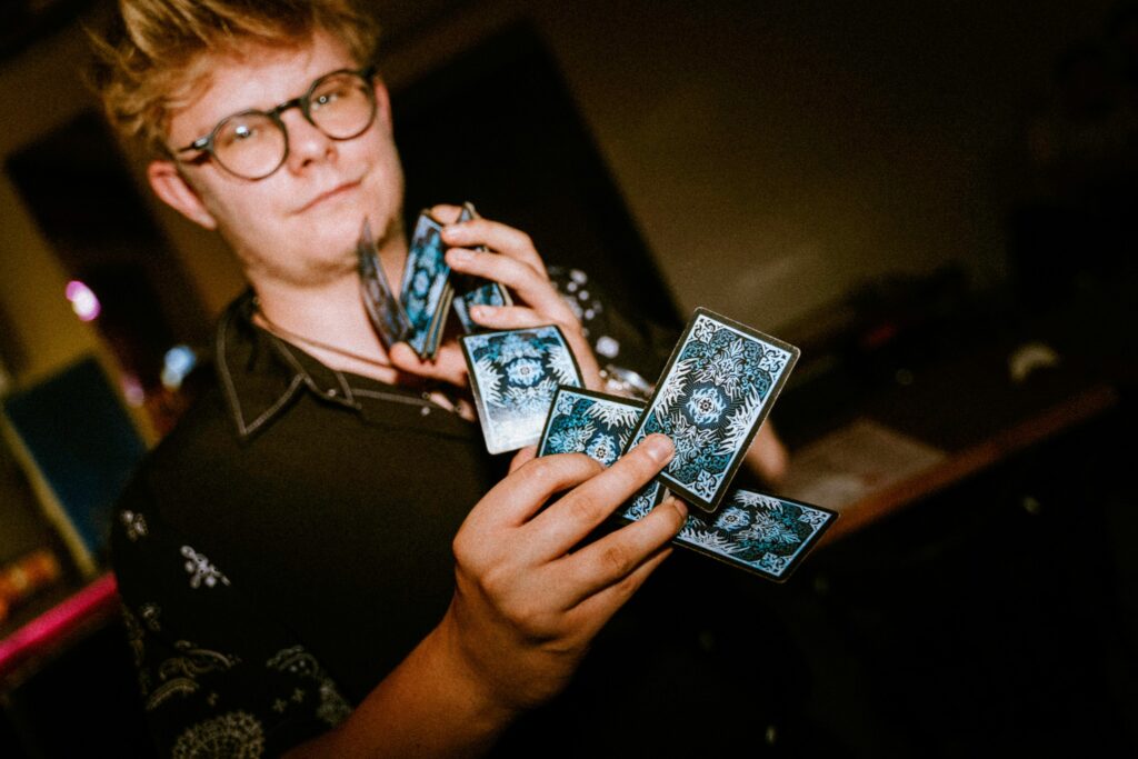 Degustacja win, malowanie przy winie, swap party – w Dolna Bar każdy weekend może wyglądać inaczej. To bar, w którym koktajle są ważne, ale jeszcze ważniejsza jest dobra zabawa i ludzie.